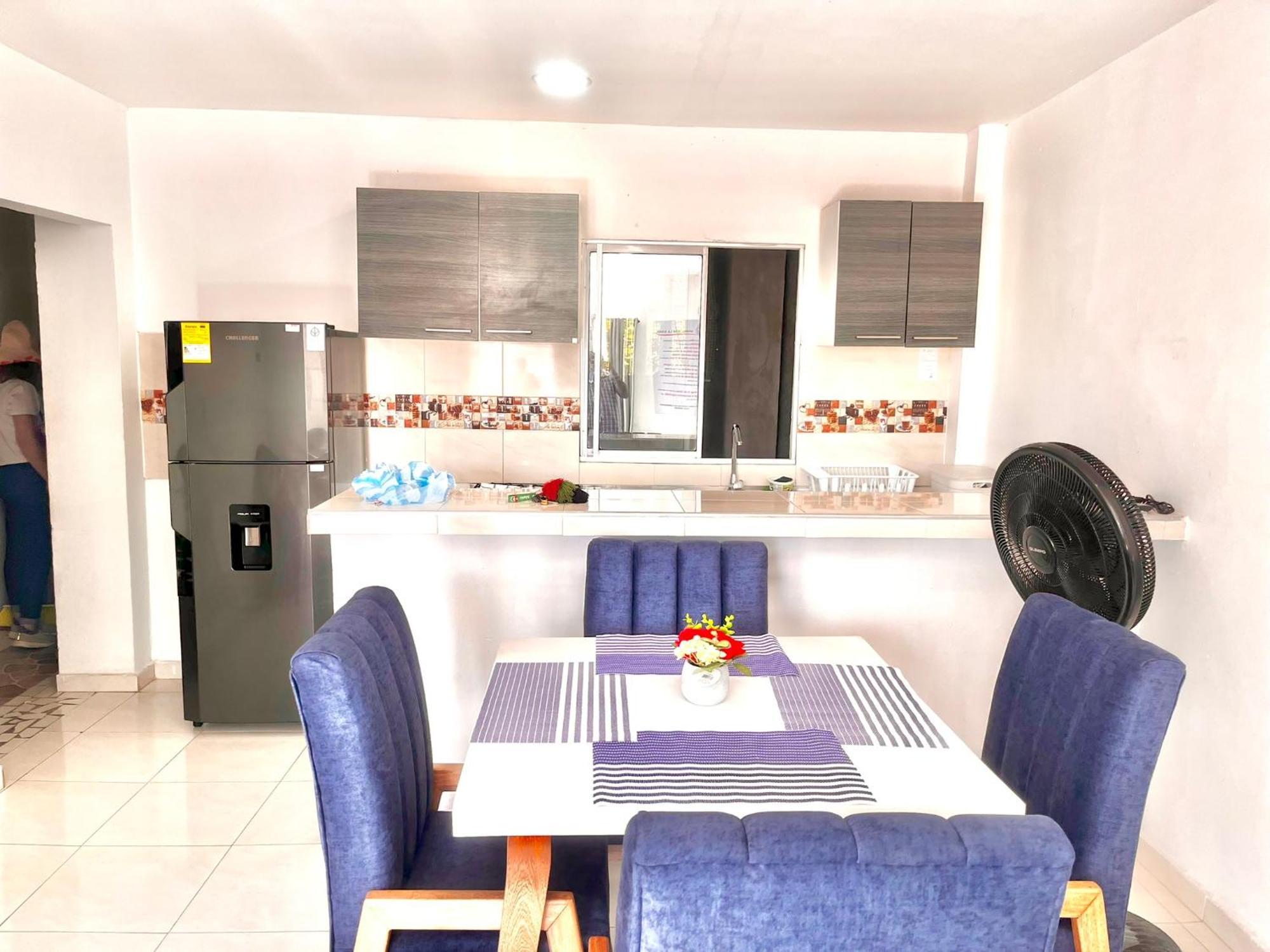 Exclusivo, Cerca A La Playa Apartment